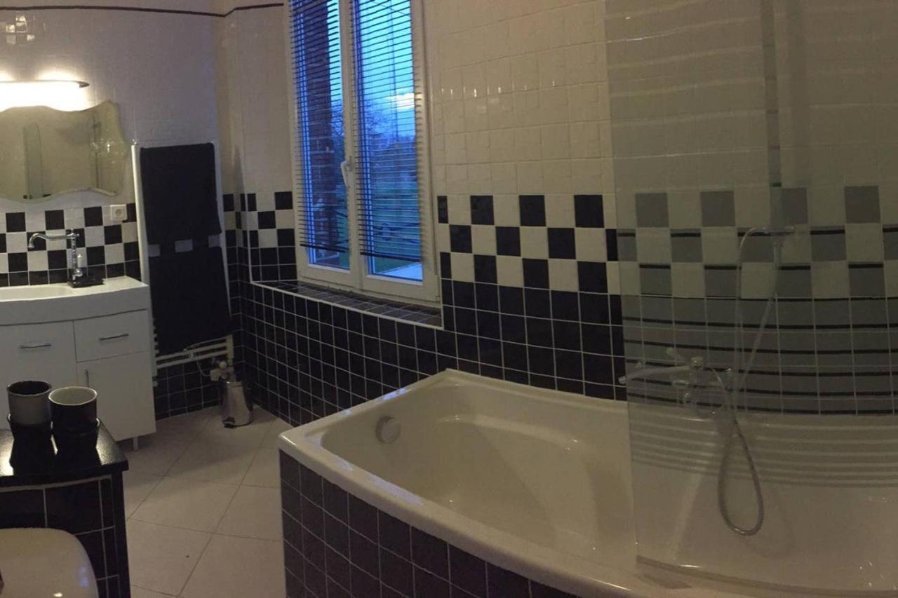 La Maison D'Amis Auneuil المظهر الخارجي الصورة